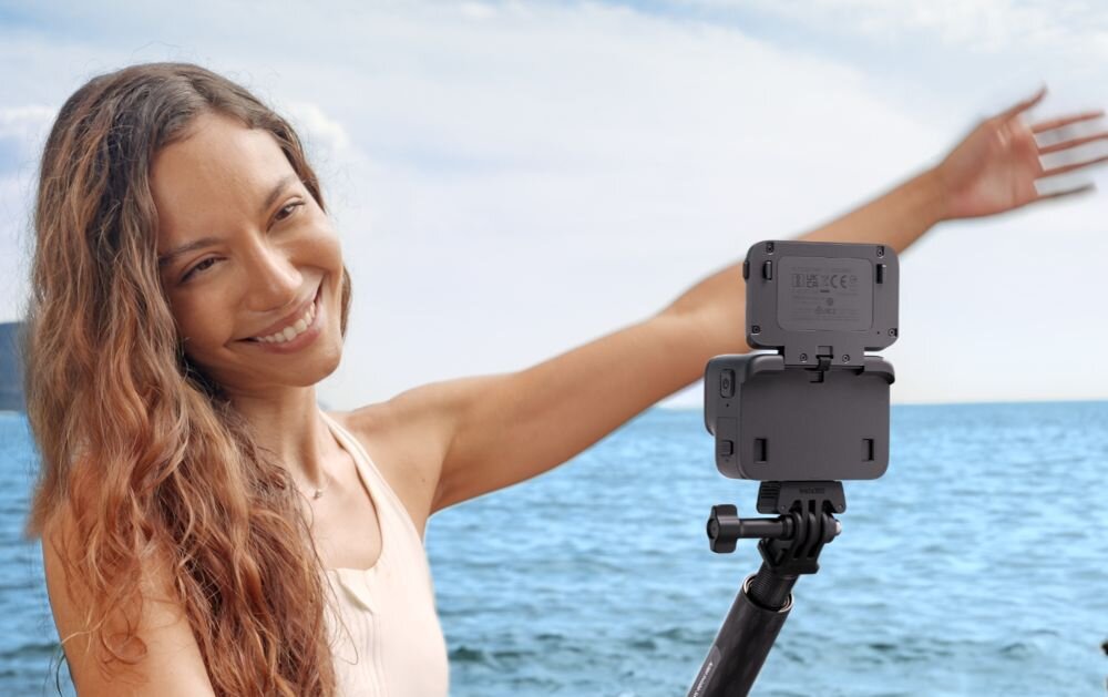 Kamera sportowa INSTA360 Ace Pro sport montaż nagrywanie stabilizacja montaż edycja filtry ostrość śledzenie tryby bateria akumulator zasilanie ładowanie rozdzielczość filmy obudowa odporność wielkość łączność sterowanie