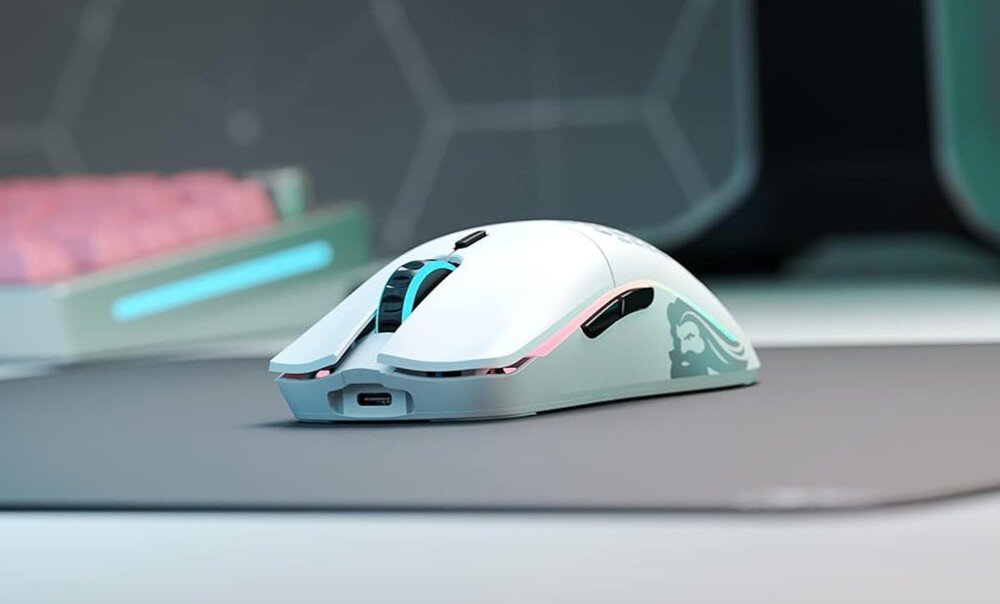 Mysz GLORIOUS Model O- Wirelles Biały wygląd opis
