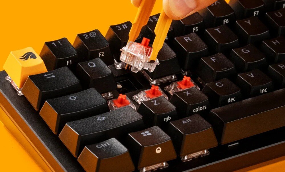 Klawiatura GLORIOUS PC GMMK 2 Compact Czarny podłączenie port odpytywanie przełączniki