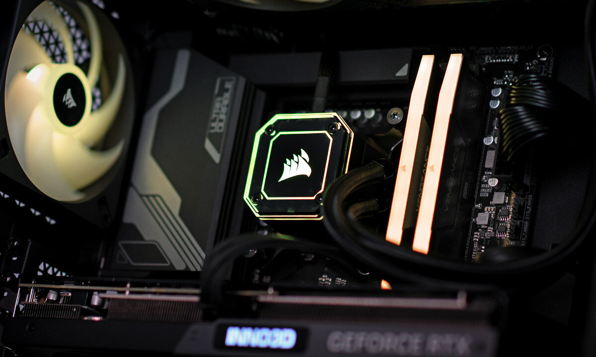 Komputer ACTINA iCUE i7-14700KF 32GB RAM 2TB SSD GeForce RTX4070Ti Windows 11 Home testy projekt dostosowanie