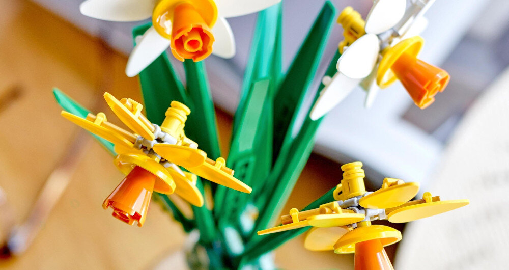 KLOCKI LEGO ŻONKILE 40747 wieczne kwiaty żółte białe liście łodygi kwiaty dla miłośników przyrody kwiatów
