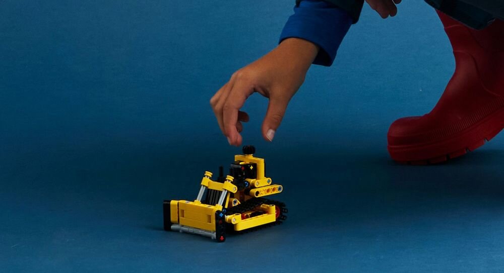 LEGO 42163 Technic Buldożer do zadań specjalnych klocki elementy zabawa łączenie figurki akcesoria figurka zestaw