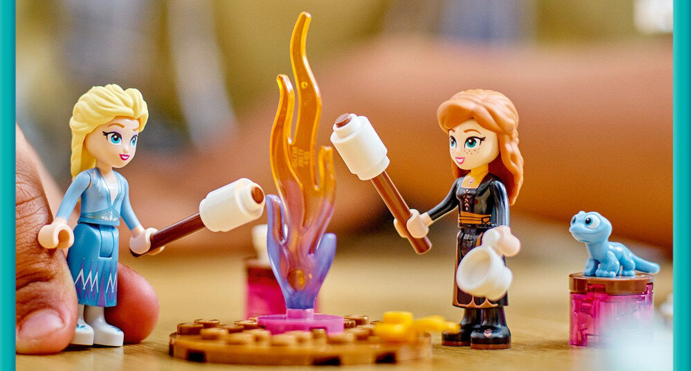 KLOCKI LEGO DISNEY PRINCESS LODOWY ZAMEK ELZY 43238 ognisko kajak dodatki