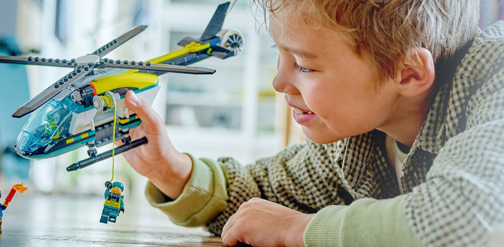 KLOCKI LEGO CITY HELIKOPTER RATUNKOWY 60405 zestaw figurki