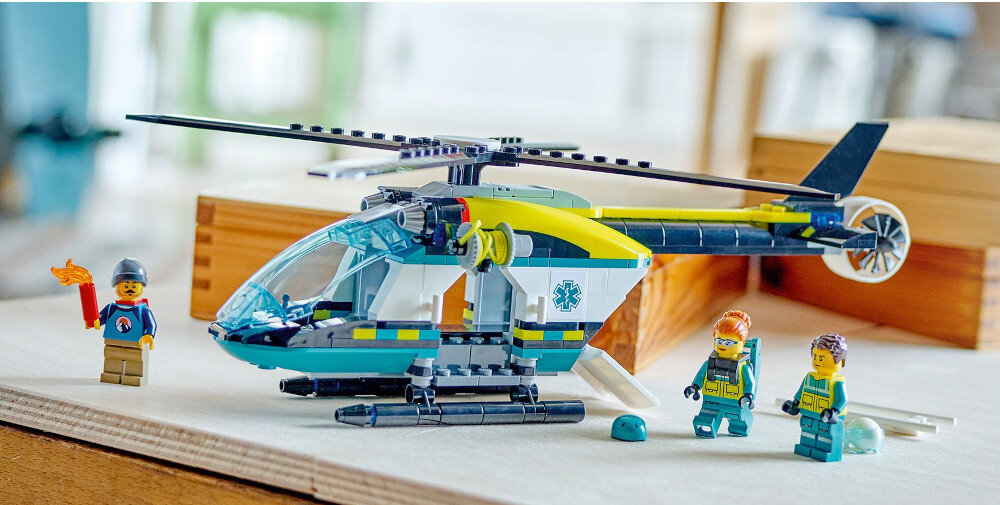 KLOCKI LEGO CITY HELIKOPTER RATUNKOWY 60405 prezent
