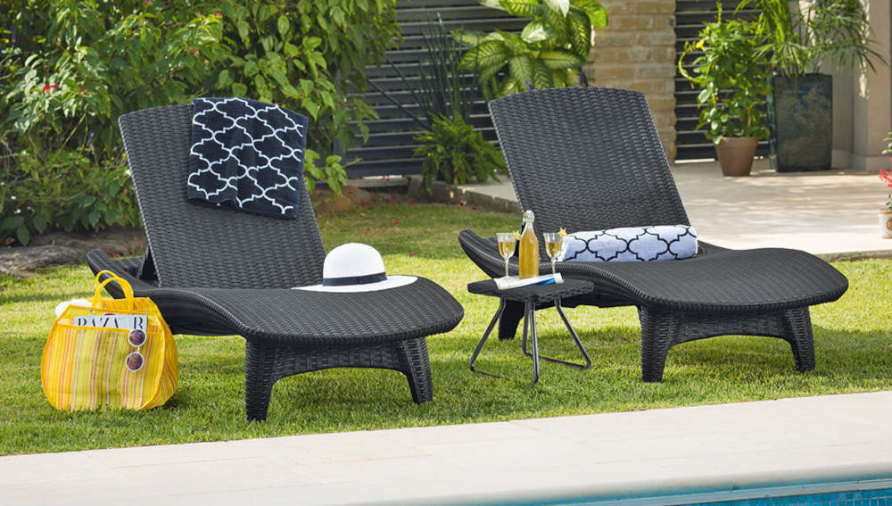 Leżaki KETER Pacific Set 231464 Cappuccino stolik solidna konstrukcja wymiray 38 x 38 x 36,5 cm wytrzymaly blast odpornosc na uderzenia dwie nozki