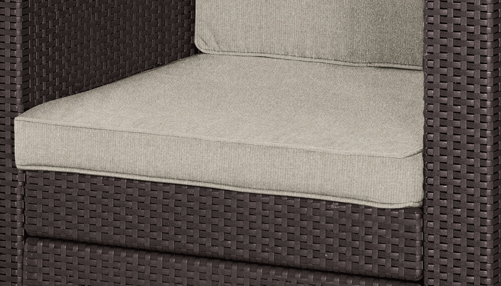 Fotel KETER Riviera 258959 Brązowy poduszki miekkie wygodne wytrzymaly material latwy w utrzymaniu czystosci lagodne srodki czyszczace miekkie sciereczki