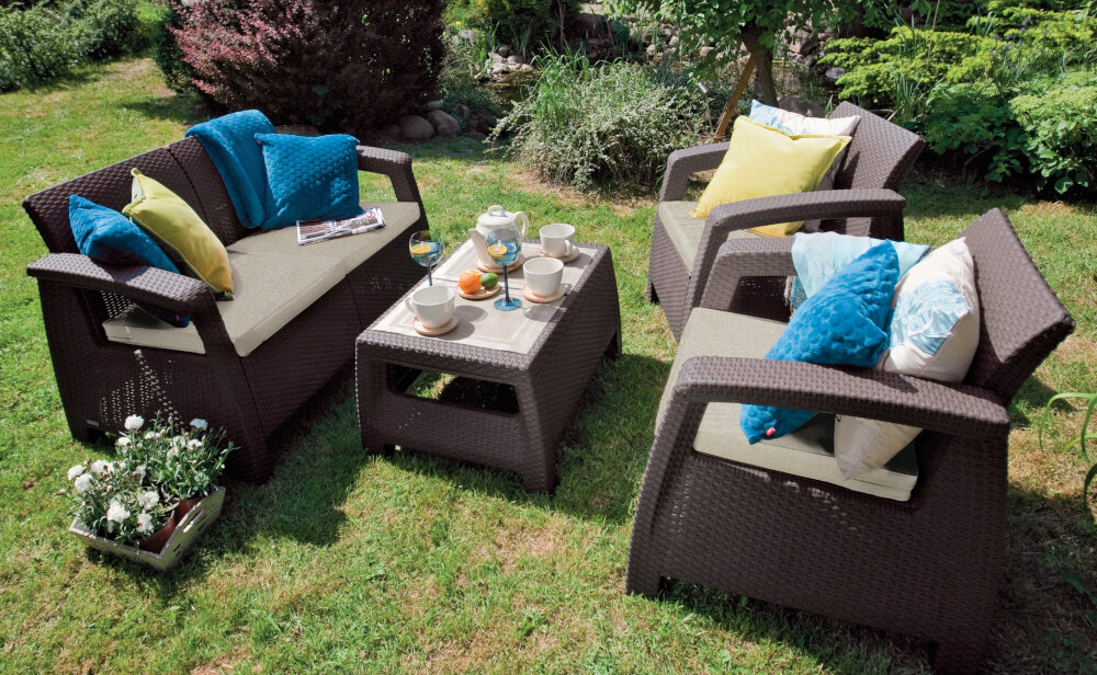 Zestaw mebli ogrodowych KETER Corfu 258952 Brązowo-beżowy odpoczynek slonce ogrod spotkania kawa rodzina przyjaciele