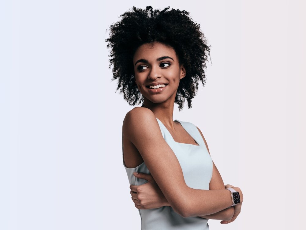 Smartwatch AMAZFIT Active ekran bateria czujniki zdrowie sport pasek ładowanie pojemność rozdzielczość łączność sterowanie krew puls rozmowy smartfon aplikacja