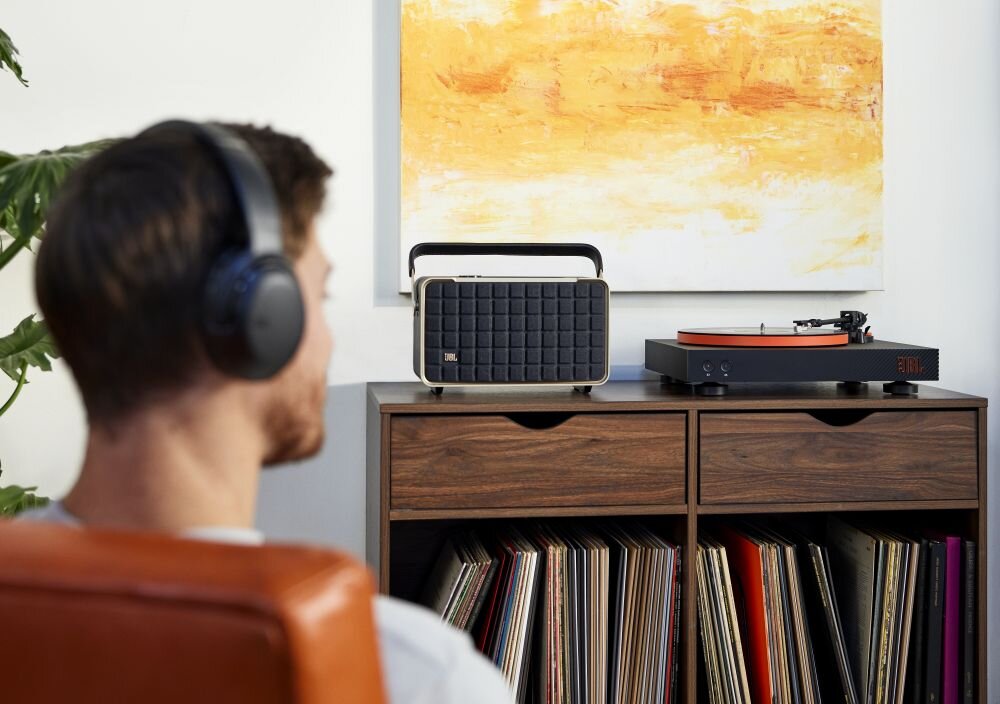 Gramofon JBL Spinner BT  gramofon muzyka lata 70 dźwięk jakość tryby gwarancja 