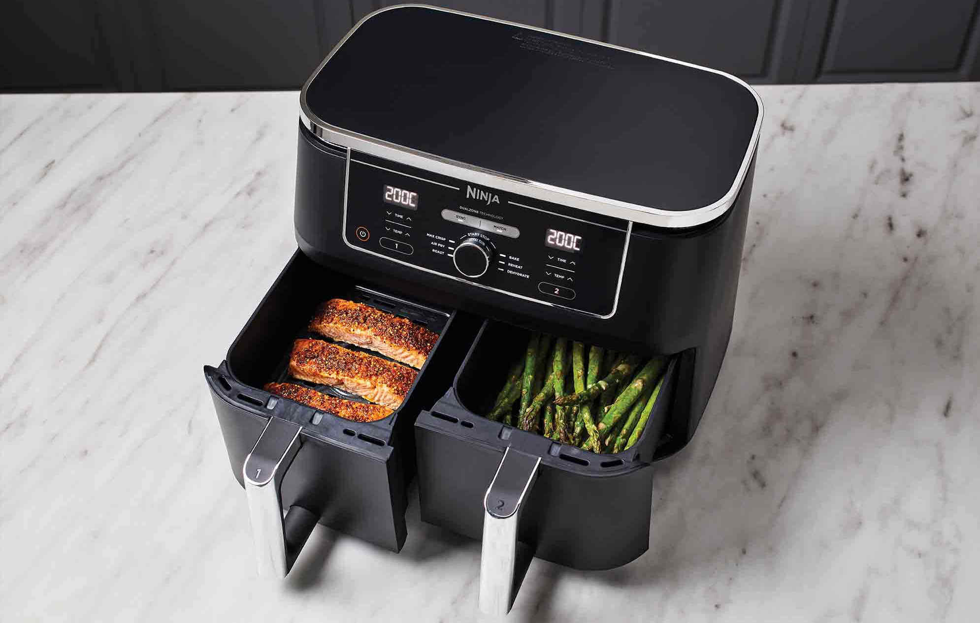 Frytkownica beztluszczowa NINJA Foodi AF400EU XXL Air Fryer z podwojnym koszem pojemnosc 9,5 l kosz 4,75 l 3 kg na raz