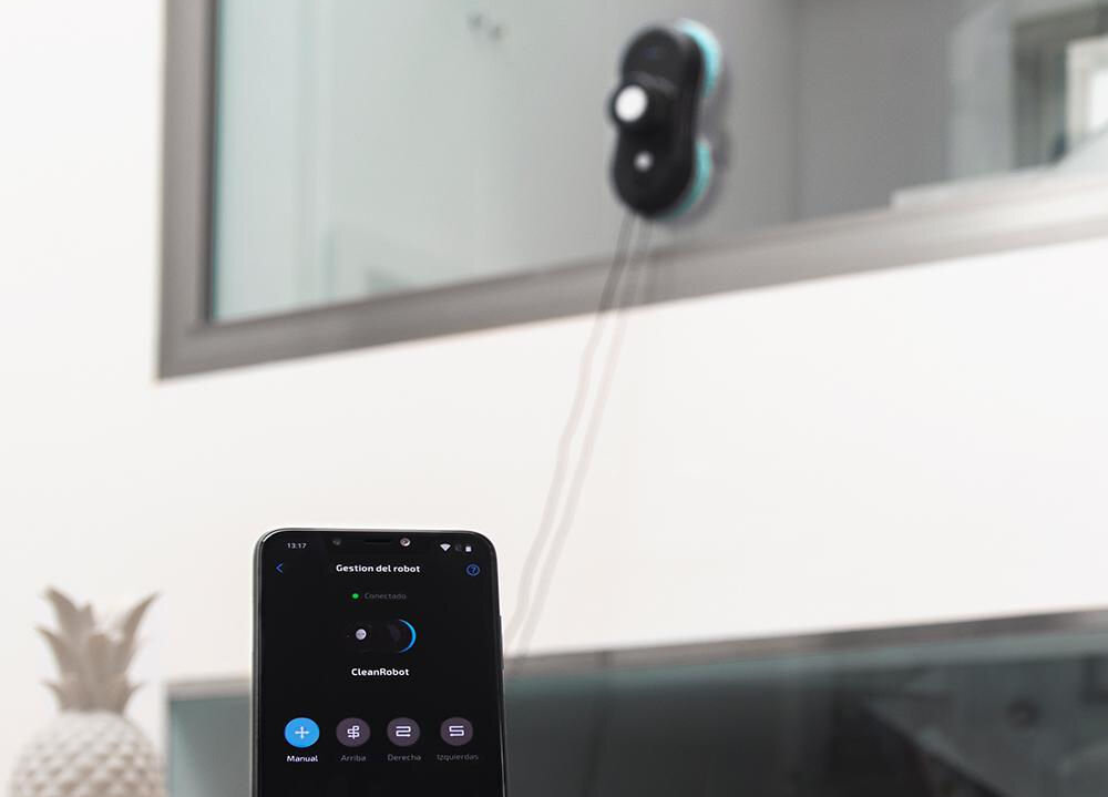 Robot do mycia okien COCOTEC Conga WinDroid 870 Connected T pełna kontrola aplikacja Android IOS technologia iTech Win 4.0 precyzyjne wykrywanie granic okna obliczanie optymalnej trasy czyszczenia skuteczność wygoda użytkowania