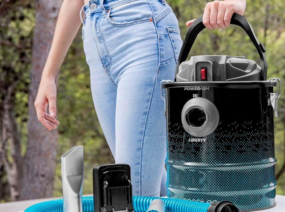 Odkurzacz do popiołu CECOTEC Conga Ash 7000 Liberty 8599 Łatwe przenoszenie i obsługa Lekka konstrukcja i praktyczny uchwyt ułatwienie przenoszenie