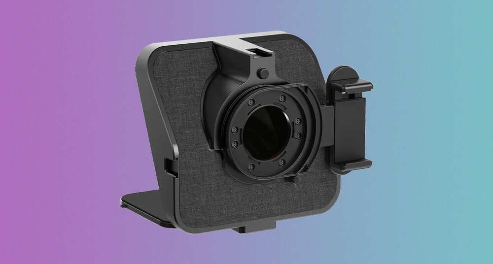 Teleprompter Ulanzi RT02 widoczny od strony mocowania obiektywu