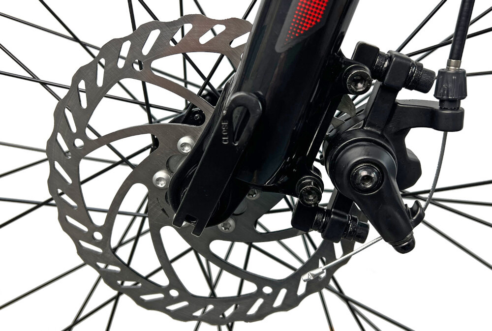 Rower górski MTB INDIANA X-Enduro 2.7 M17 27.5 cala męski Niebiesko-czerwony hamulce podstawa bezpieczenstwa hamulce tarczowe mechaniczne sprawdzaja sie w kazdych warunkach na kazdej trasie duza sila hamowania nie ma wplywy zabrudzenia ani deszcz odblaski lepsza widocznosc na drodze