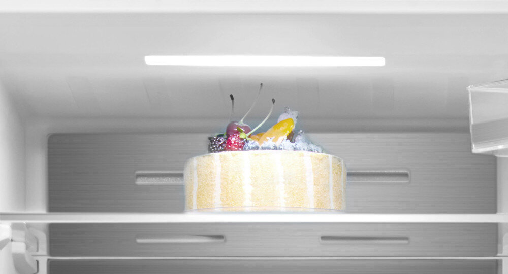 LODÓWKA MIDEA MDRF632FIE28 Ledowe oświetlenie światło widoczność jasne wnętrze równomierne energooszczędne