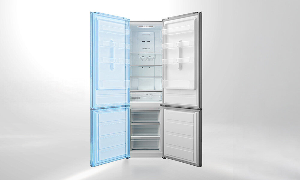 LODÓWKA MIDEA MDRB489FGE02O lifestyle wizualizacja front otwarta wnętrze puste półki szuflady drzwi niezależna regulacja temperatury zamrażarka chłodziarka precyzyjne dostosowanie warunków świeżość żywności schładzanie napojów głębokie mrożenie elastyczne użytkowanie oszczędzanie energii