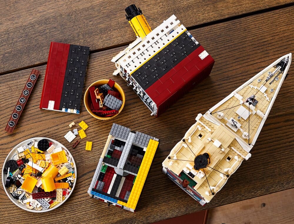 LEGO 10294 ICONS Titanic klocki elementy zabawa łączenie figurki akcesoria figurka zestaw
