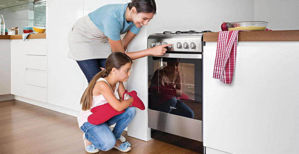 Kuchnia INDESIT IS67V8CHX/E szybkie nagrzewanie połowa funkcja czas