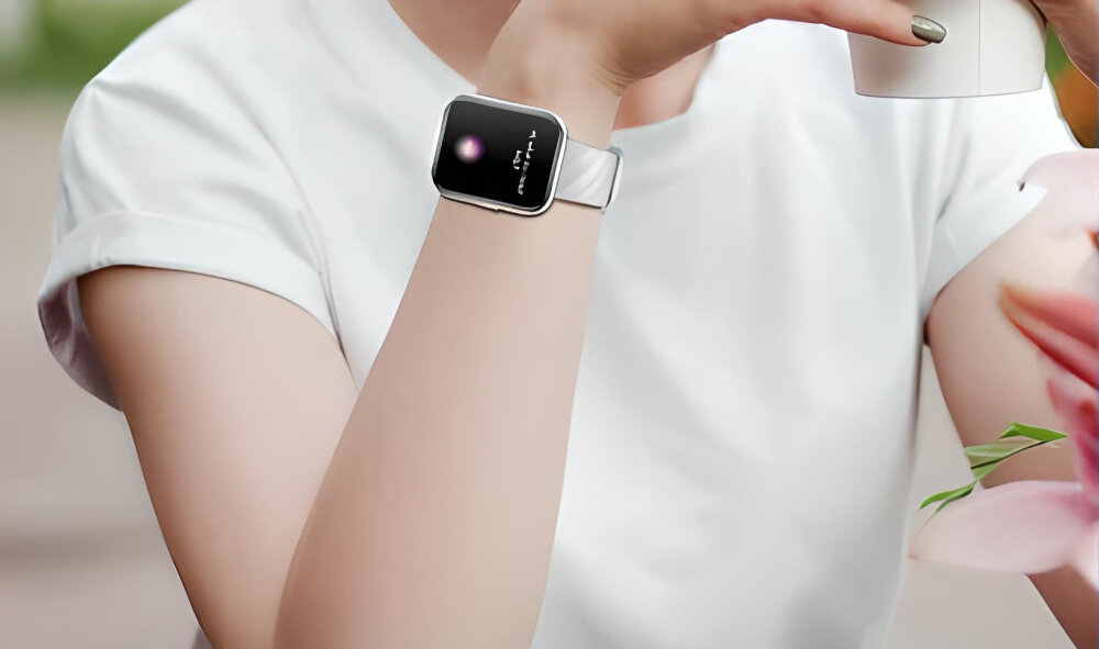 Smartwatch KUMI KU6 Meta Czarny odbieranie sms powiadomien w mediach spolecznosciowych odbieranie polaczen nadajnik Bluetooth 5.2