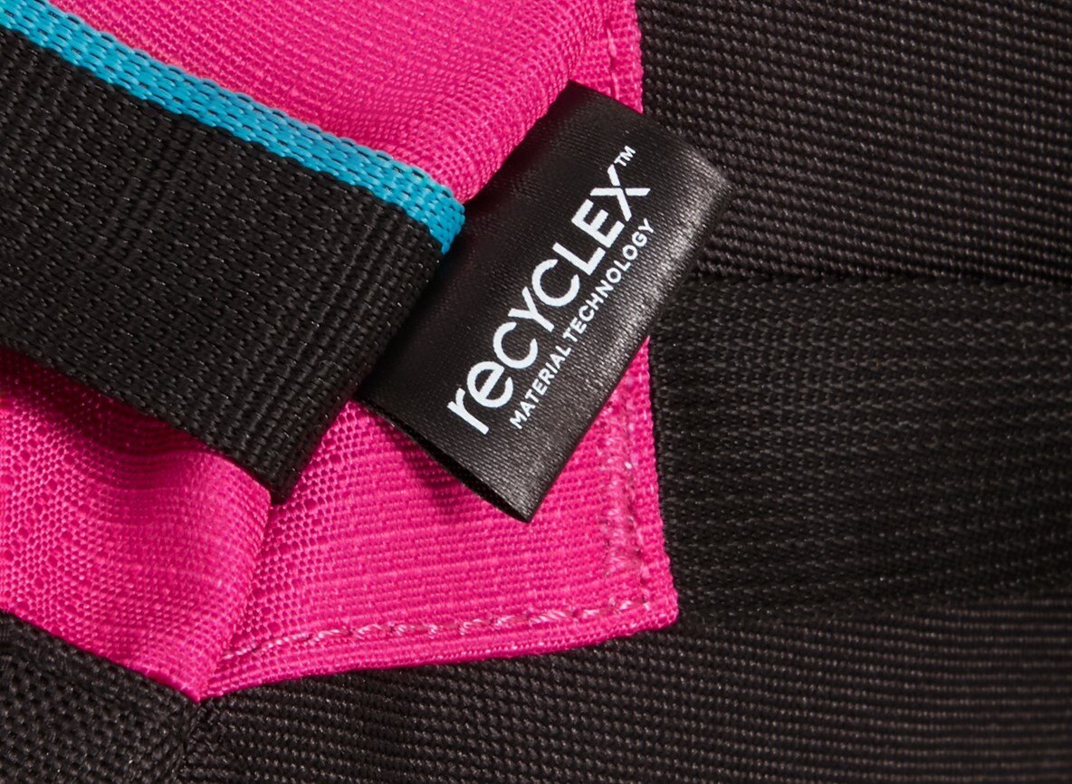 Materiał Recyclex, wykonany z butelek PET, plecak American Tourister Take2Cabin S