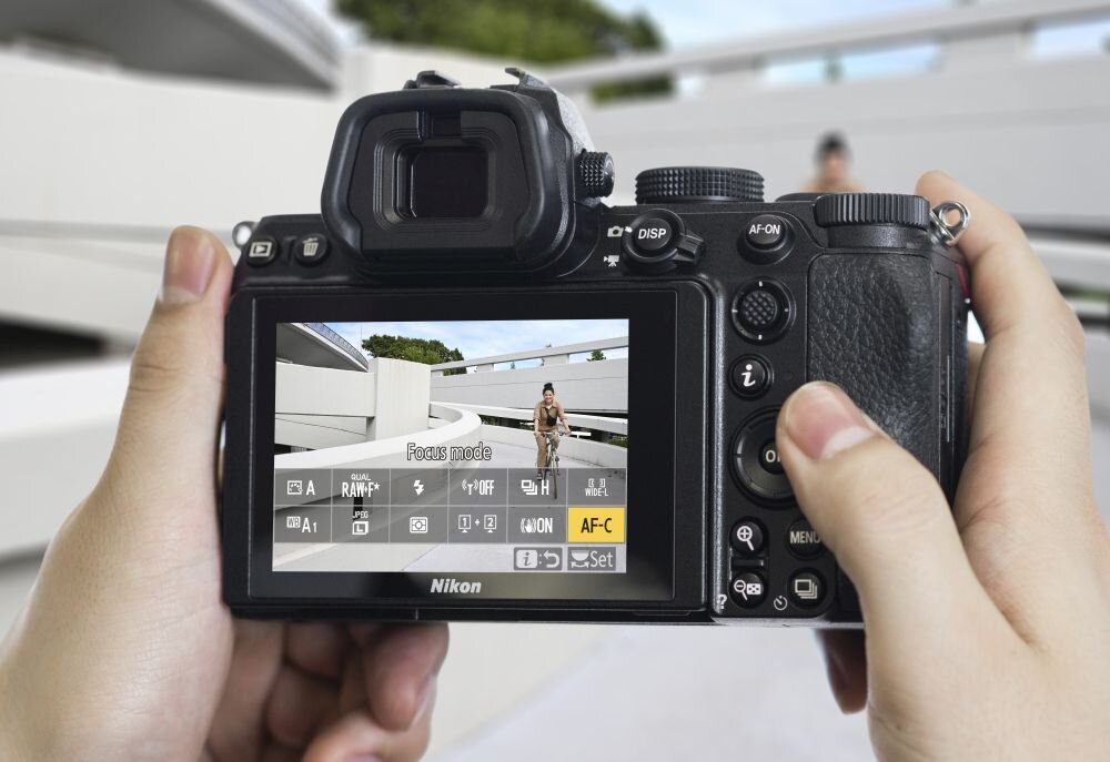Aparat NIKON Z5 zdjęcia obiektyw ekran wizjer ogniskowa przysłona migawka obudowa bateria zasilanie filmy nagrywanie rozdzielczość matryca rozmiar przekątna tryby iso montaż lampa światło przyciski sterowanie menu kontrast jasność balans bieli filtry cmos karta pliki format zapis seria