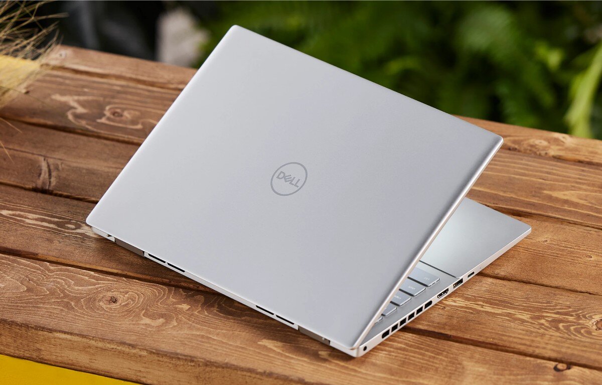 Laptop DELL Inspiron 14 Plus 7430-3321 14 i7-13620H 16GB RAM 1TB SSD GeForce RTX3050 Windows 11 Home obudowa wielkość ładowanie niebieskie światło