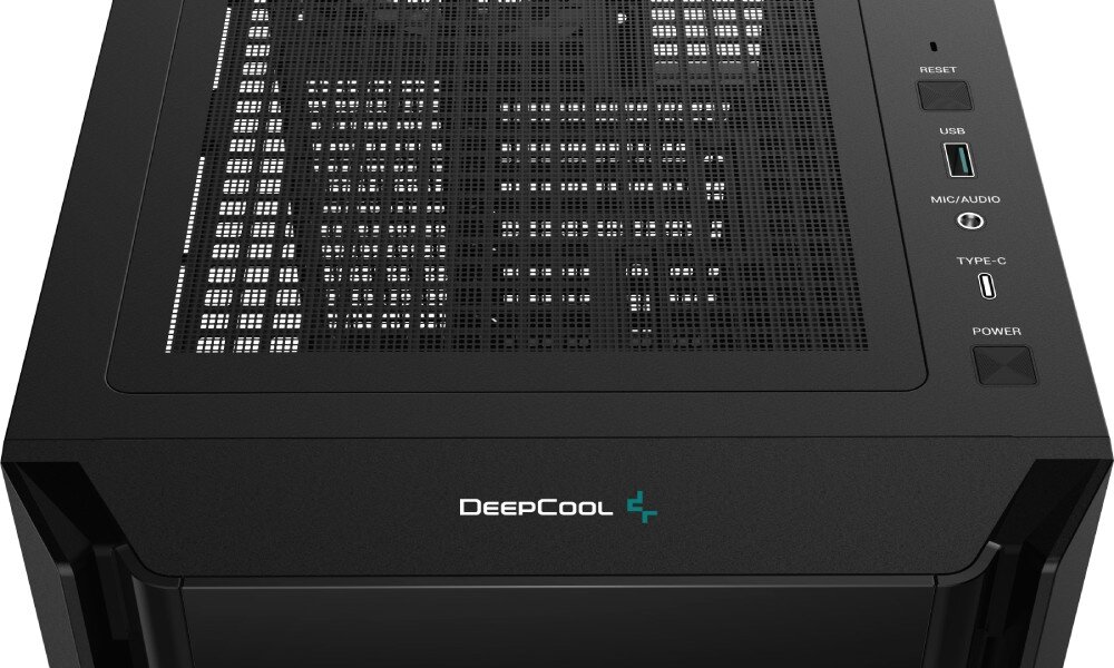 Obudowa DEEPCOOL CH510 Mesh Digital Widok z góry na panel sterowania z przyciskami 'Power' i 'Reset' oraz portami 'USB' i 'Type-C'