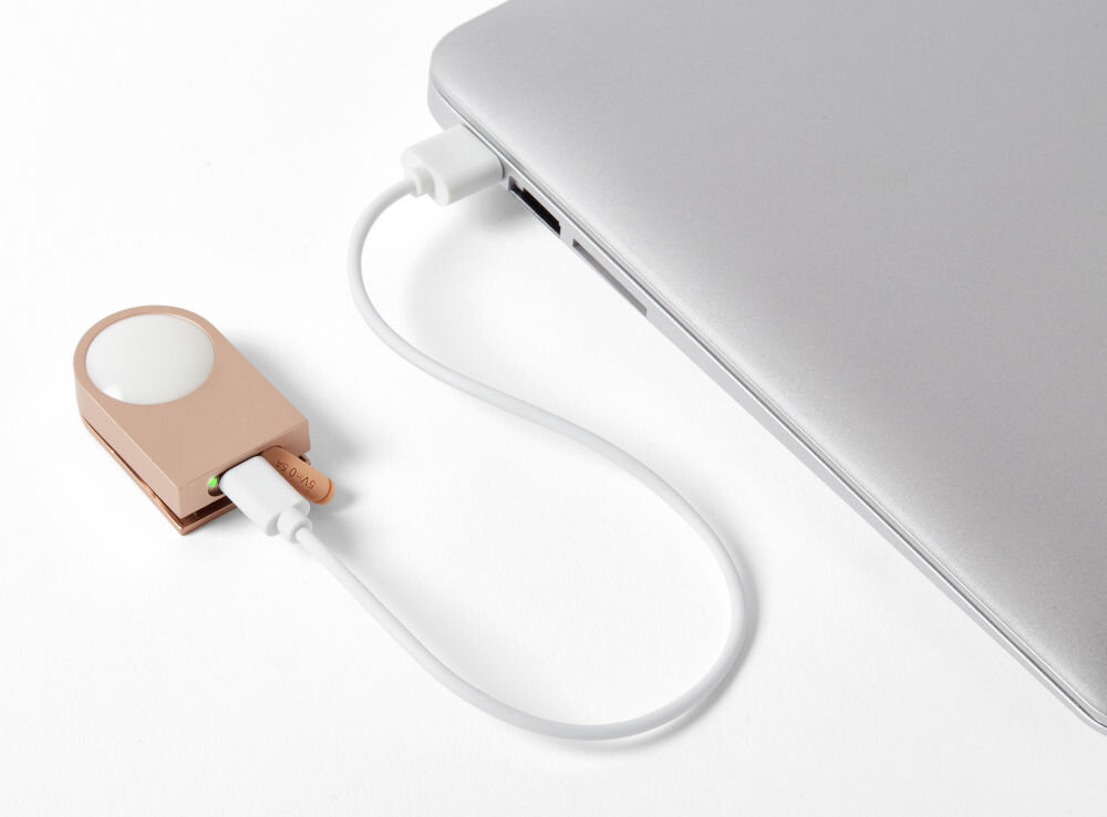 Klips LEXON Lucie LED pojemnosc, ladowanie, konstrukcja, abs, aluminium, pojemnosc, tryby swiecenia