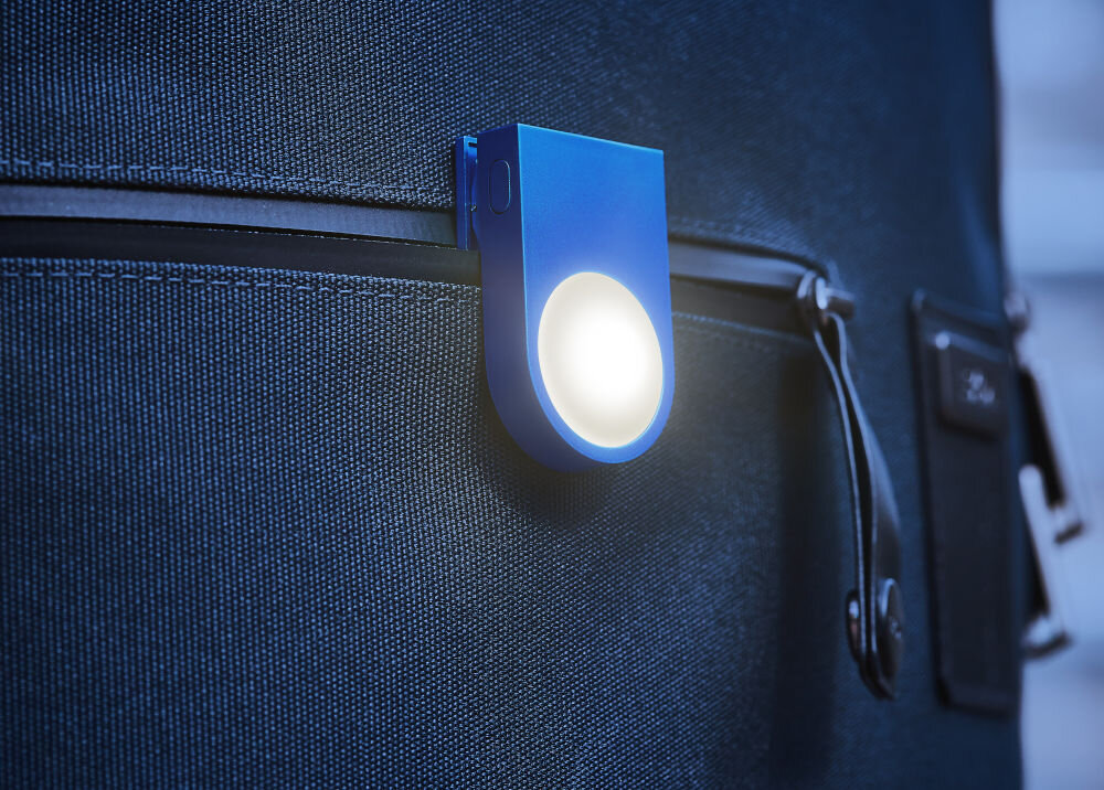 Klips LEXON Lucie LED poreczny, torba, plecak, zasieg, tryby