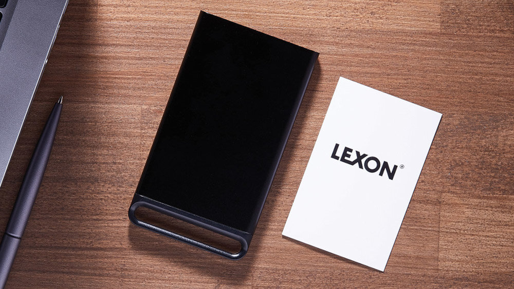 Etui na wizytówki LEXON Nomaday Card  - gadżet