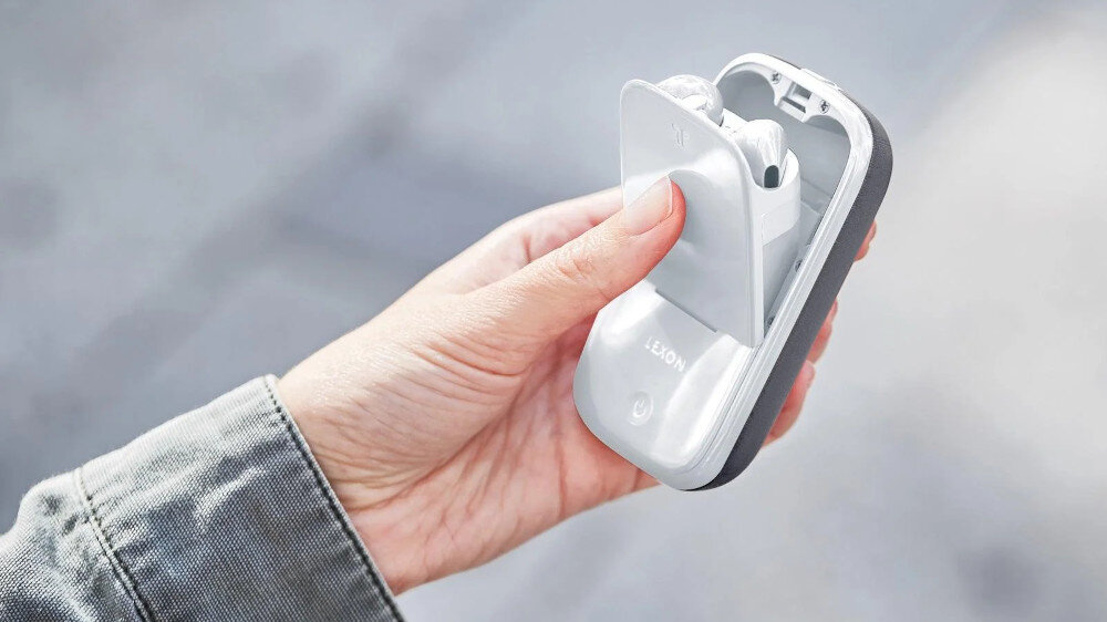 Słuchawki douszne LEXON Speakerbuds LA127B design komfort lekkość dźwięk jakość wrażenia słuchowe ergonomia lekkość sport aktywność podróże czas pracy działanie akumulator