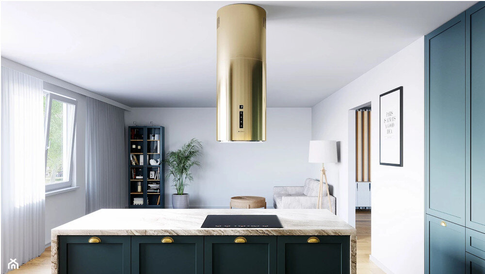 Okap GLOBALO Heweno Isola 39.2 złoty Zdjęcie przedstawia zbliżenie na dolną część cylindrycznego okapu kuchennego marki GLOBALO, z wyraźnie widocznym, okrągłym panelem LED odpowiadającym za równomierne, jasne oświetlenie powierzchni roboczej. Widoczny jest minimalistyczny design oraz dotykowy panel sterowania filtr aluminiowy pochłanianie tłuszczu okap filtr tłuszczowy tryb pochłaniacza filtry węglowe eliminacja zapachów oczyszczanie powietrza kuchnia świeże powietrze