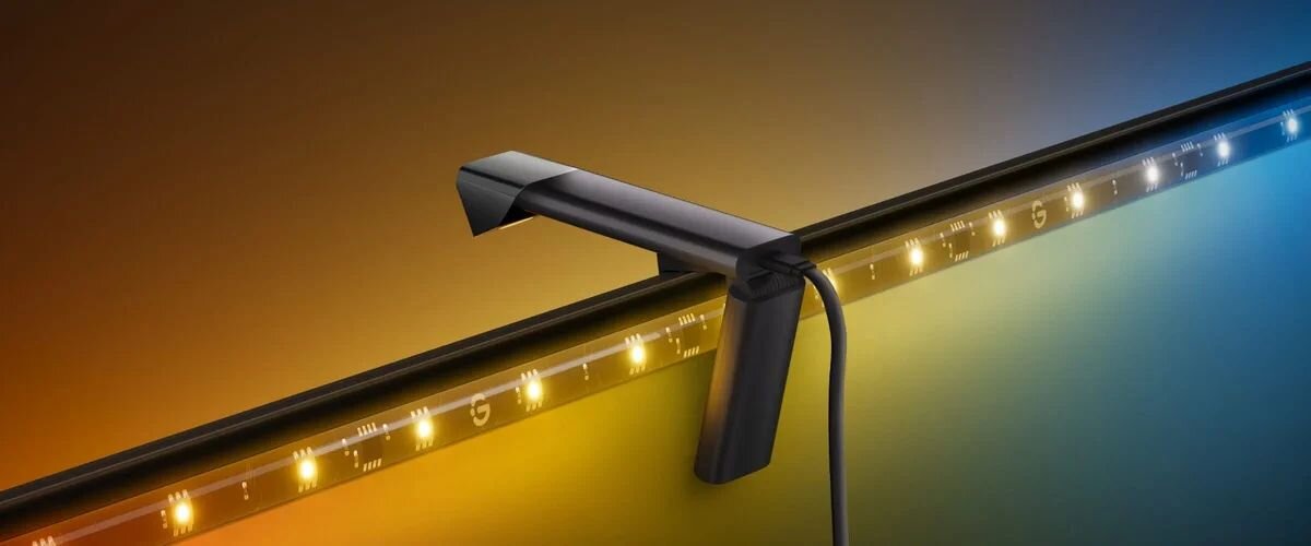 Taśma LED GOVEE H6099 3.6 m Envisual TV Backlight 3 Lite Wi-Fi/Bluetooth, akcesoria, meble, solidny, kontroler, prezentacja kontrolera kolorów zamontowanego do ramy monitora