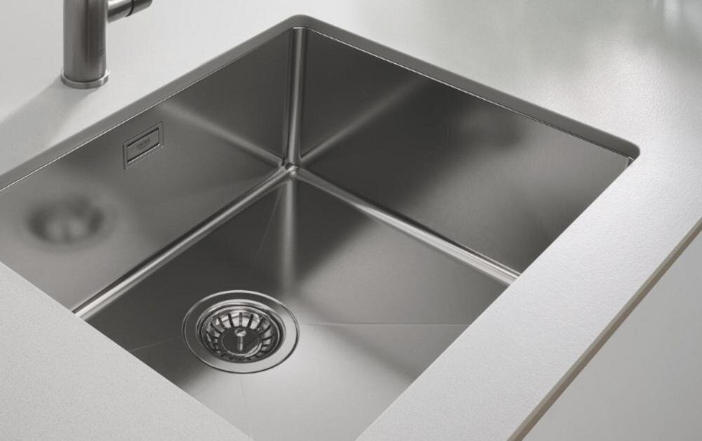 GROHE K700U 31574AL1 wytrzymałość zlewozmywak stalowy stal nierdzewna rdza korozja odporność zarysowania technologia PVD trwałość czystość kolor jakość wzornictwo funkcjonalność