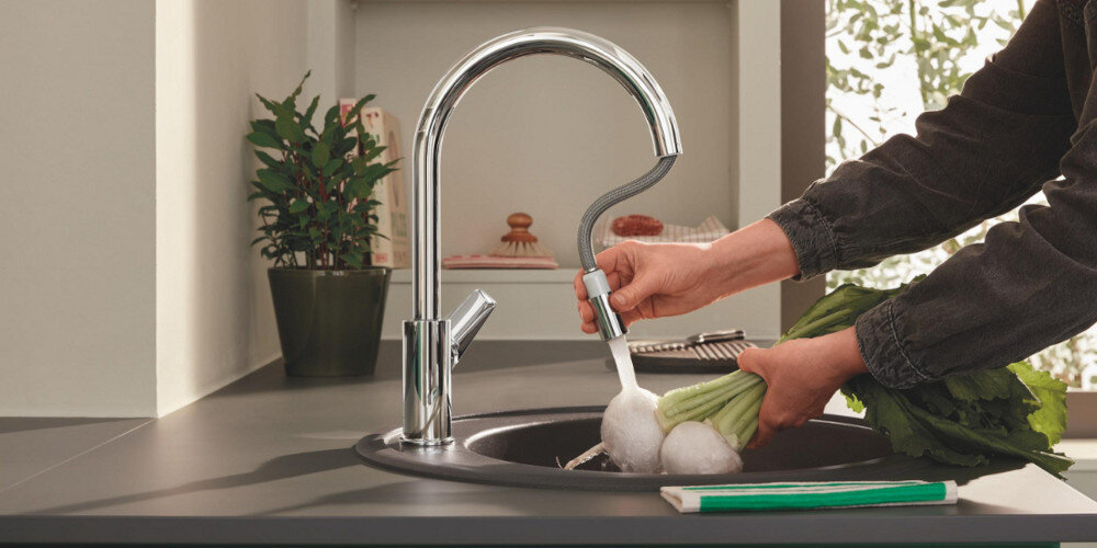 BATERIA KUCHENNA GROHE BAUEDGE 30536000 CHROM wygoda komfort korzystanie