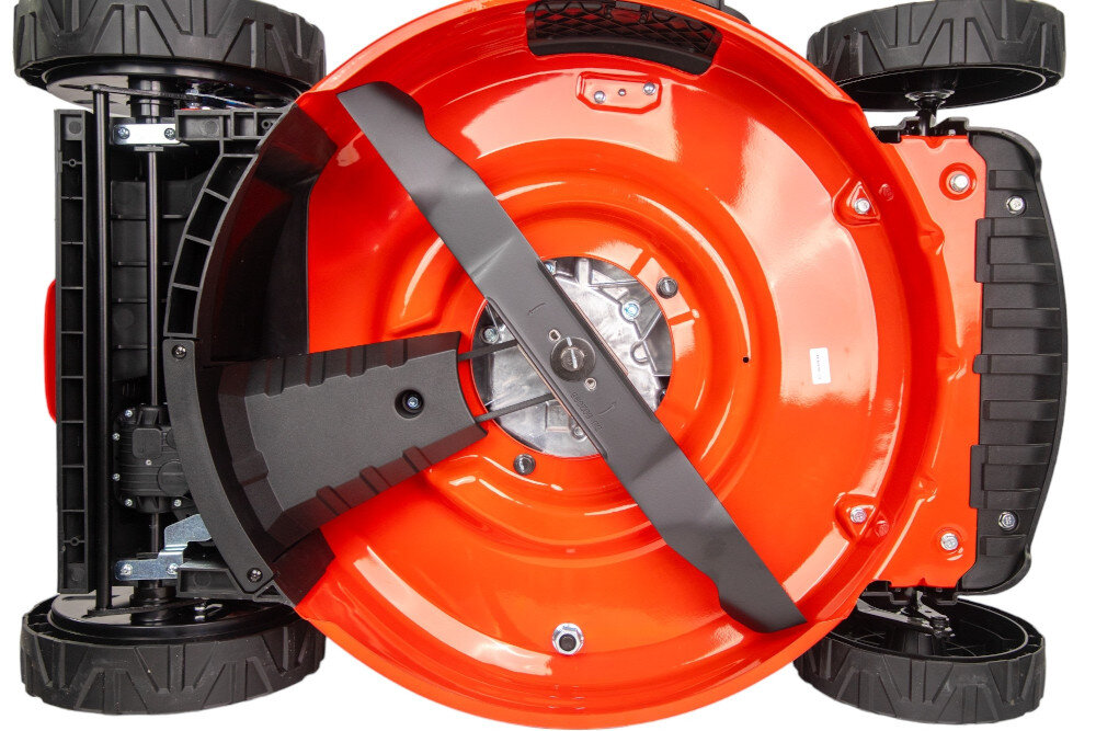 Kosiarka spalinowa GREENSO KS56-G224N Ducar DV224 z napędem 560mm 4.4kW noze z wysokiej jakosci stali bardzo wytrzymale wyprofilowanie nozy ksztaltowane krawedzie tnace szerokosc koszenia 56 cm