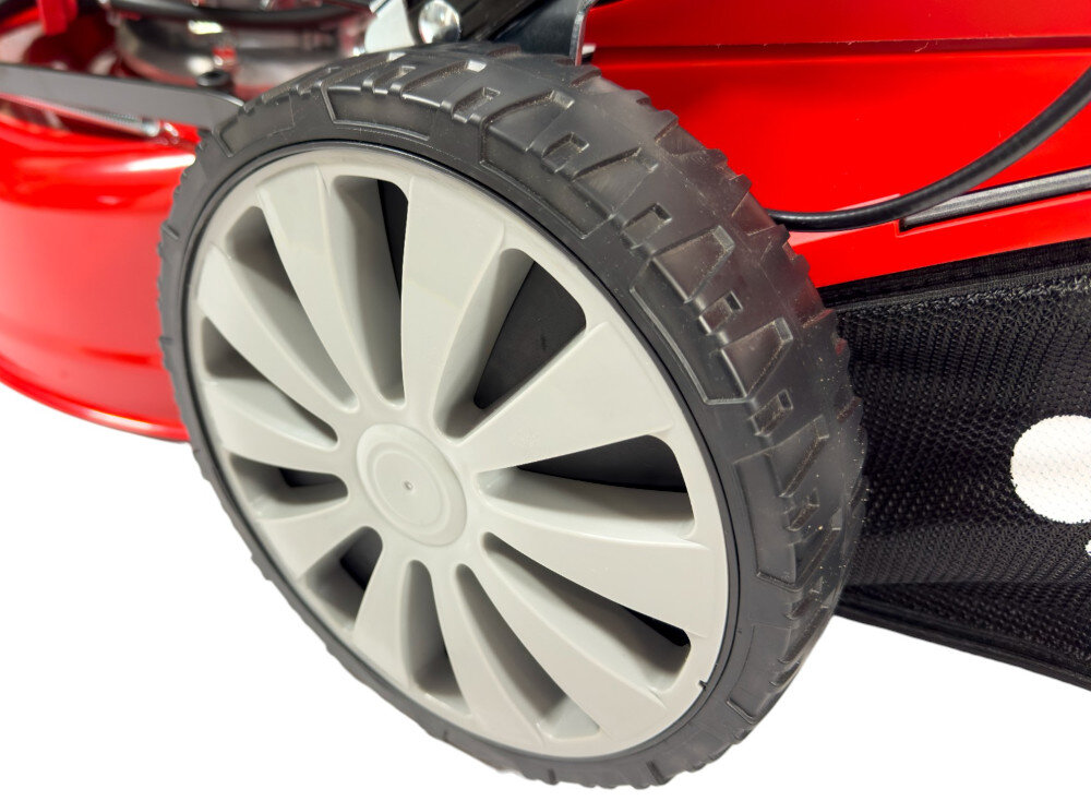 Kosiarka spalinowa GREENSO KS53-H200N Honda GCV200 z napędem lozyskowe kola przednie rozmiar 8 cm tylne 10 cm dokladnosc koszenia latwe prowadzenie kosiarki