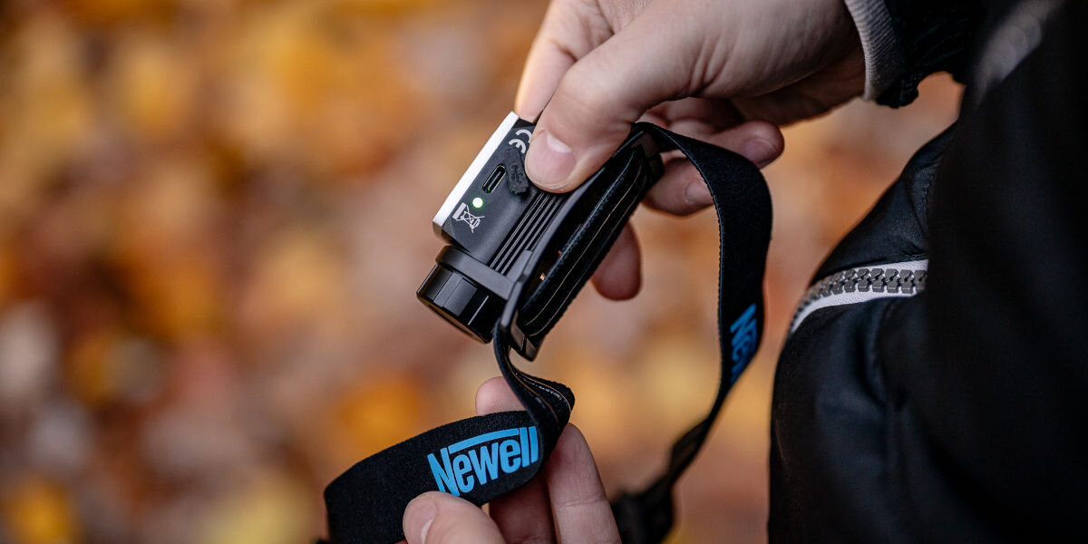 Latarka czołowa NEWELL HL1000COB USB-C, zasilanie, ładowanie, natężenie, akumulator, Newell HL1000COB USB-C widoczna dioda naładowania