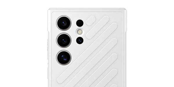 Galaxy S24 można wyposażyć w etui Shield Case w kolorze jasnoszarym Galaxy S24 można wyposażyć w etui Shield Case w kolorze jasnoszarym