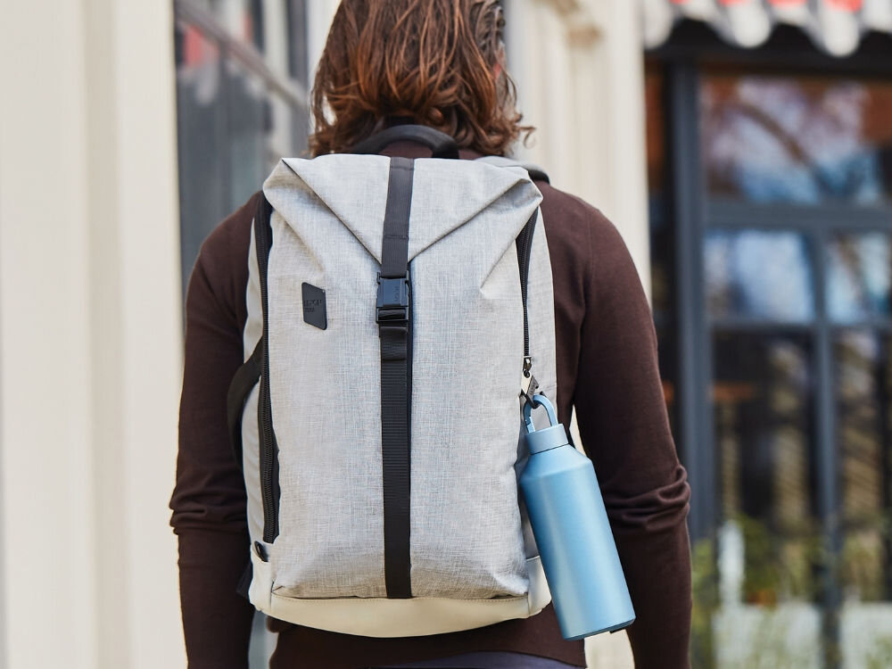 Termos LEXON Horizon LL148LB1 Jasnoniebieski Na miasto i na szlak Minimalistyczna forma trwałe materiały