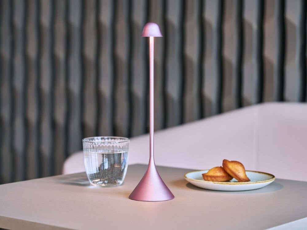 Lampa stołowa LEXON Steli Bell LH95B-LP Jasnoróżowy
            lampka na stoliku led oświetlenie światło bezprzewodowe regulacja