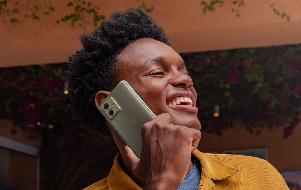 Smartfon MOTOROLA Moto G54 5G ekran bateria aparat procesor ram pamięć pojemność rozdzielczość zdjęcia filmy opis dane cechy blokady system łączność wifi bluetooth obudowa szkło odporność porty muzyka transfer sieć przekątna matryca waga czujniki oled amoled ips