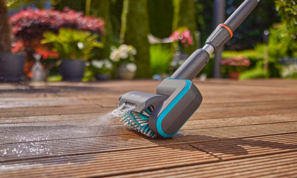 Szczotka bębnowa GARDENA AquaBrush uniwersalna 14848-20 latwa obsluga zatrzask klikniecie