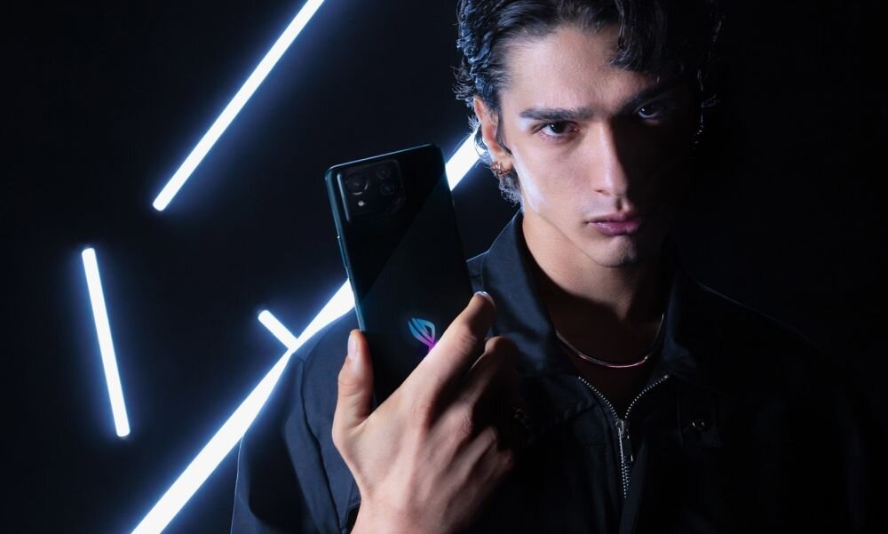 Smartfon ASUS ROG Phone 8    ekran bateria aparat procesor ram pamięć pojemność rozdzielczość zdjęcia filmy opis dane cechy blokady system łączność wifi bluetooth obudowa szkło odporność porty muzyka transfer sieć przekątna matryca waga czujniki oled amoled ips