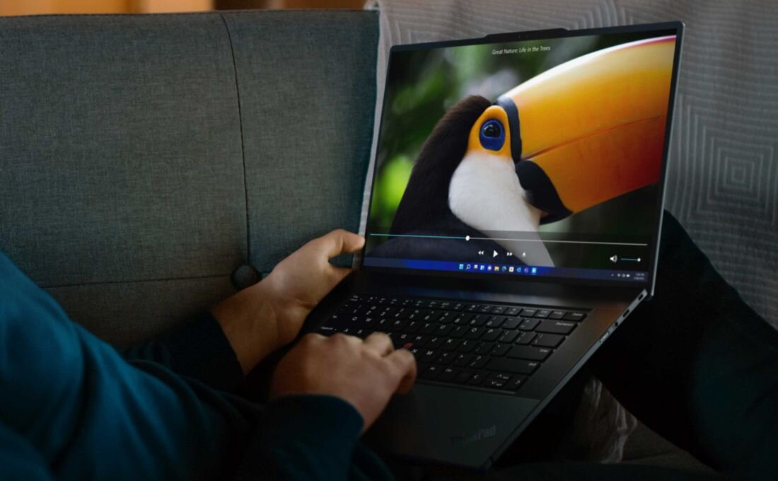 Laptop LENOVO ThinkPad Z16 G2 - Laptop Lenovo ThinkPad Z16 G2, charakteryzujący się wysoką jakością wykonania i zaawansowanymi funkcjami.
