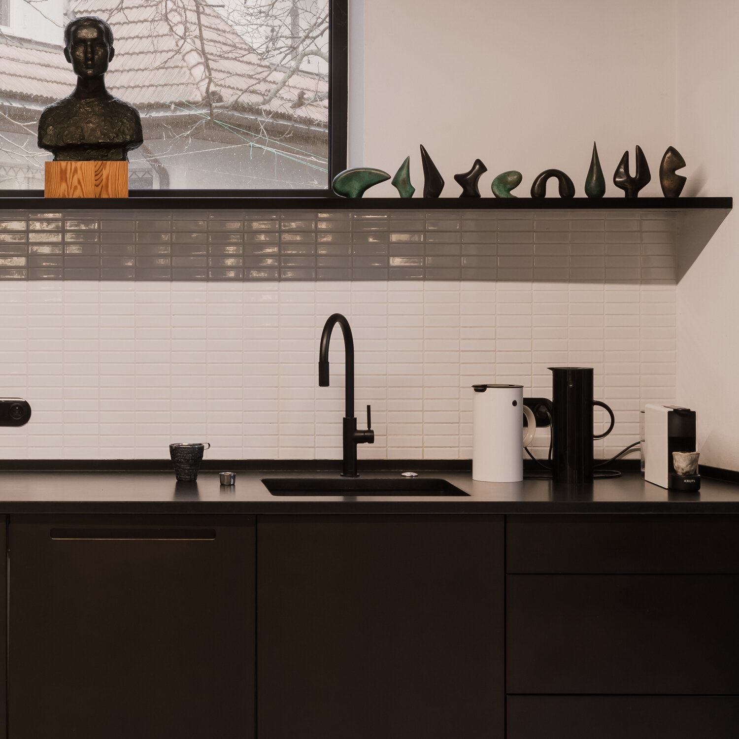 BATERIA KUCHENNA OMNIRES SWITCH Z FILTREM SW9057-FD1BL CZARNY obrotowa wylewka swoboda działania płynne poruszanie większa elastyczność użytkowania