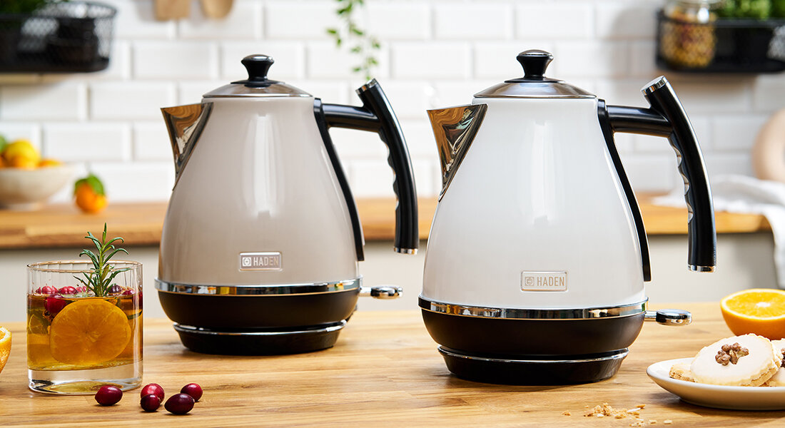 Czajnik HADEN Cotswold HAD209238 Biały Zdjęcie HADEN