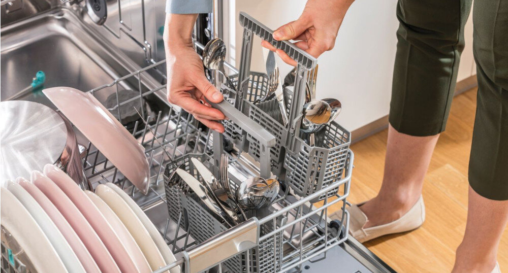 Zmywarka GORENJE GV642E90 kosz na sztućce SmartUltra elastyczność miejsce