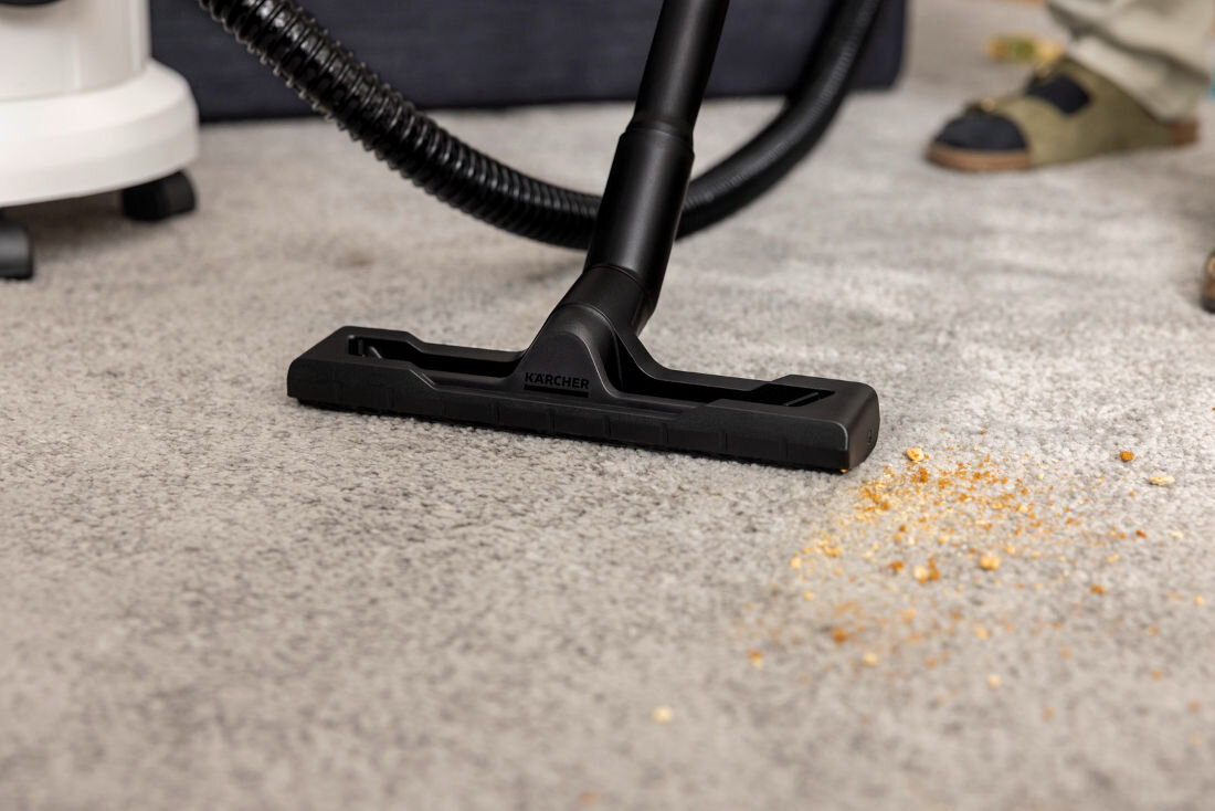 Odkurzacz piorący KARCHER SE 4 1.081-150.0 Wszechstronne zastosowanie czyszczenie na sucho na mokro dywany tapicerki powierzchnia szerokość